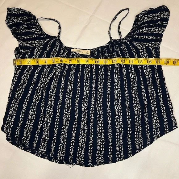 Abercrombie Kids Smocked Off the Shoulder Peplum Crop Top Girls Size XL - Picture 6 of 9